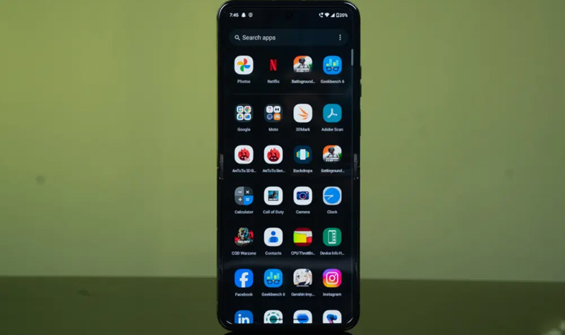 Motorola-Razr-Ultra-2025-Software