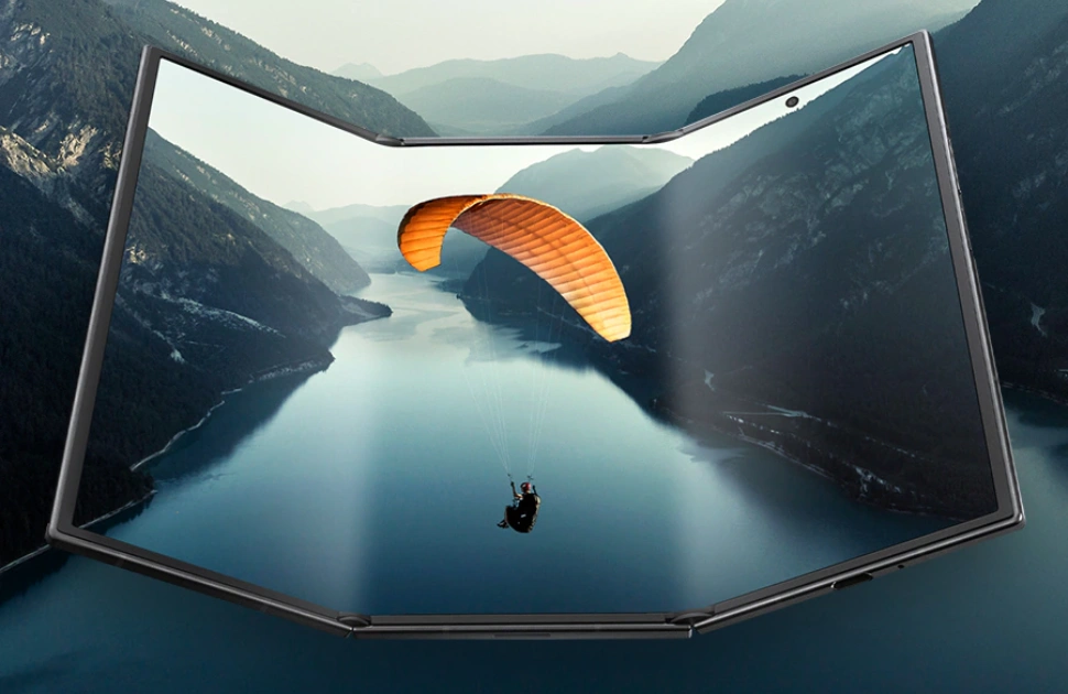 Display A Screen That Finally Feels Right