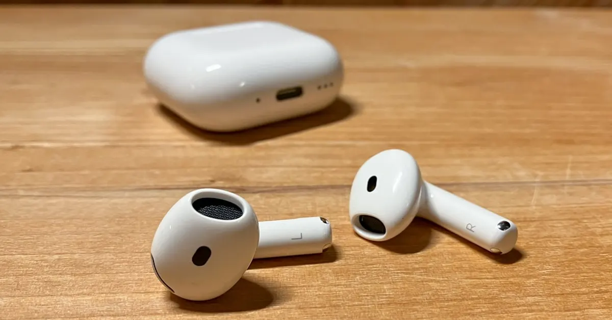Apple AirPods 4