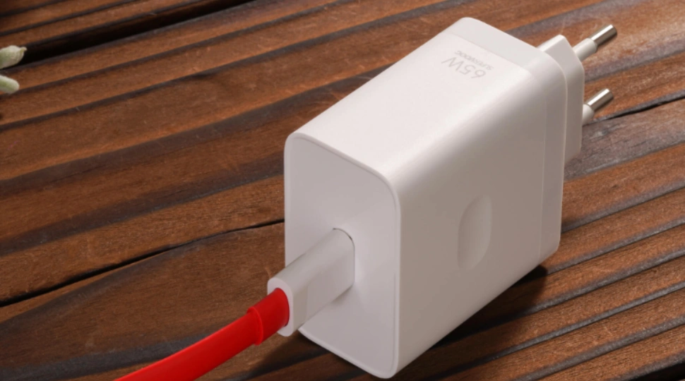 OnePlus SUPERVOOC 65W Power Adapter Price in Bangladesh